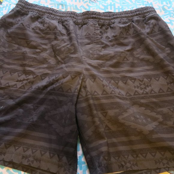 Chubbies The Quests 8" Ultimate Training Lined Gym Shorts Mens 2XL Aztec Print - Picture 1 of 9